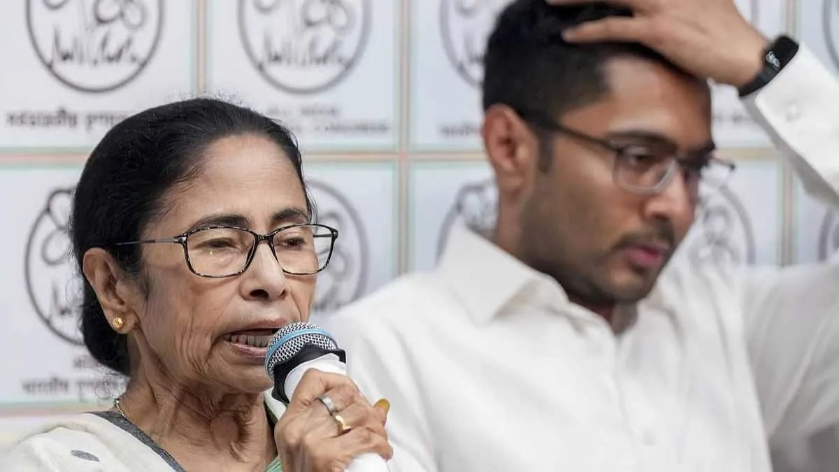 Bengal cabinet dissolved as Mamata Banerjee loses CM position ahead of new assembly