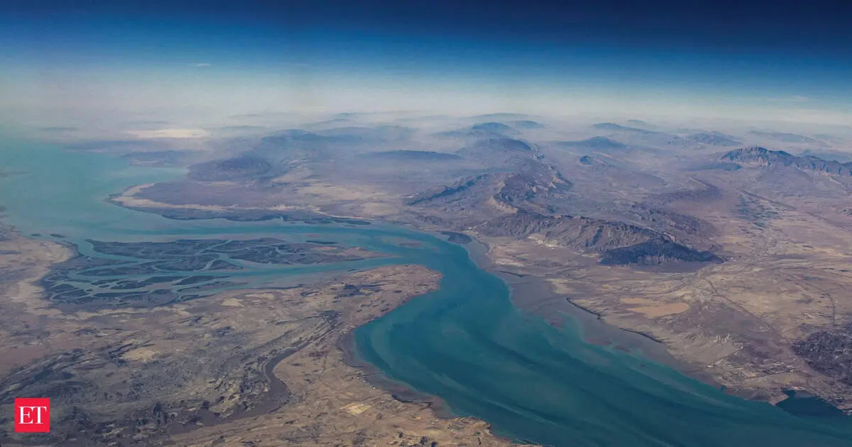 Trump blockade of Hormuz drives daily shipping transits near zero amid Iran retaliation