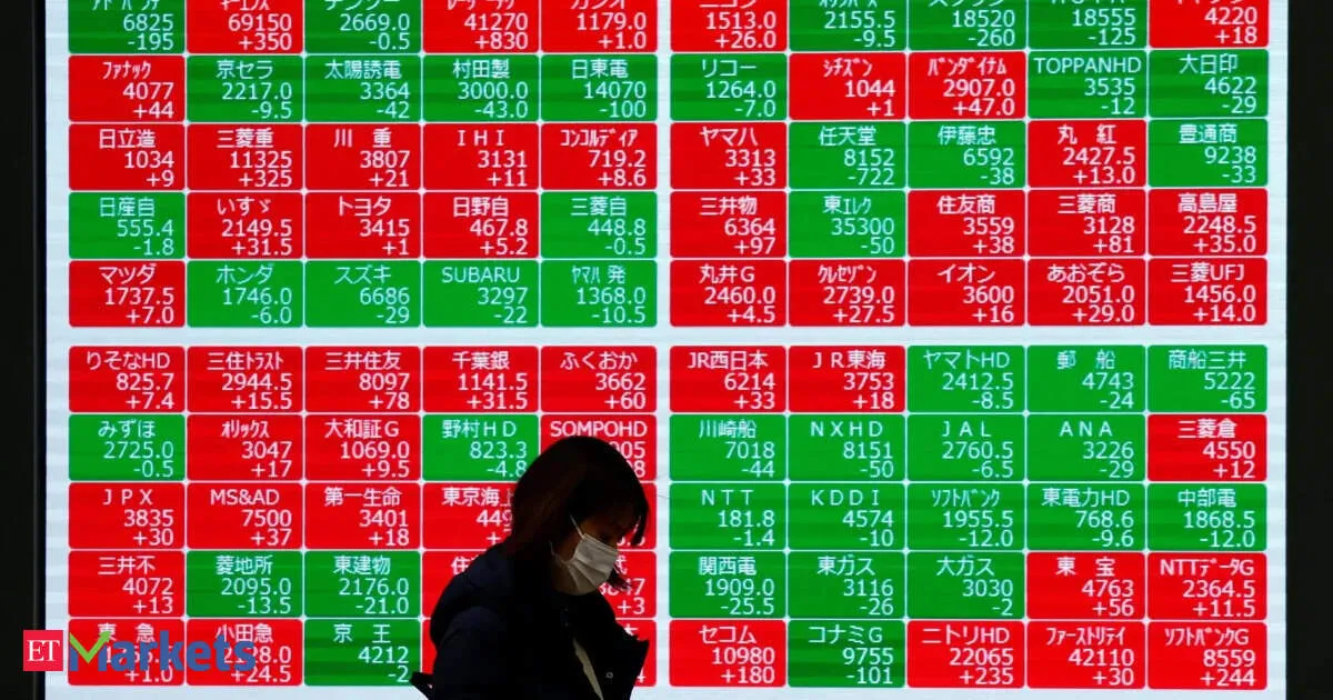 European shares slip as tariff threats hit automakers and Strait of Hormuz hopes rise