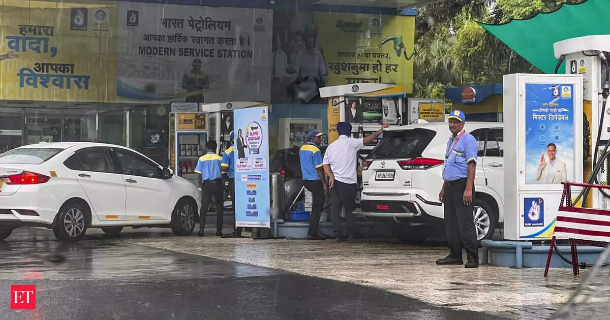India oil firms post Rs 30000 crore losses but prices stay steady amid global energy shock