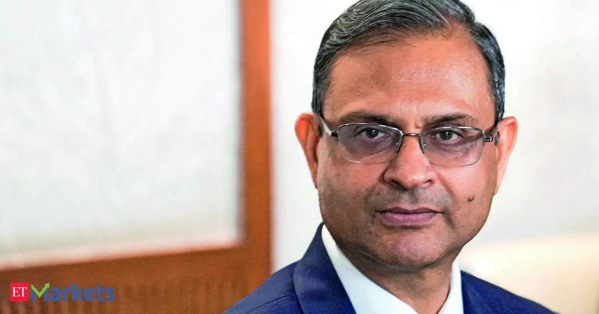 RBI governor Sanjay Malhotra urges banks to reclaim global rupee trading space