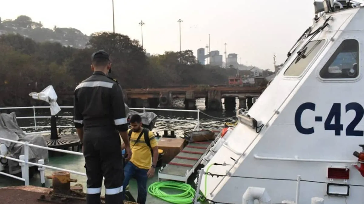 ICG Evacuates 24 Year Old Indian Sailor From UK Flagged Vessel off Goa in Fast Rescue