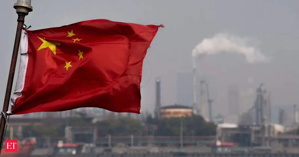 China blocks US sanctions on five refineries in Iran oil dispute