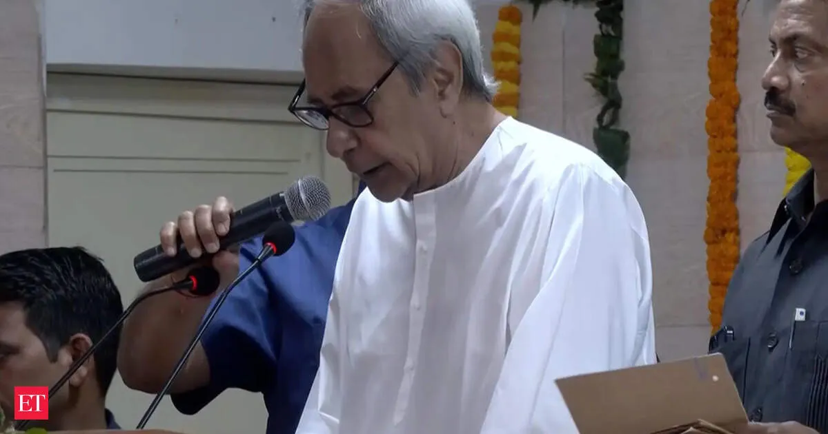 Naveen Patnaik demands minimum wage of Rs 800 and hits BJP welfare failures