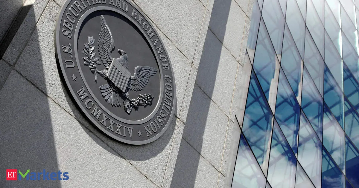 US SEC steps up scrutiny of private funds over fees liquidity and conflicts