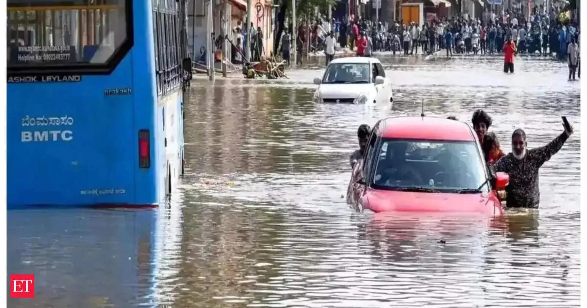IMD issues orange alert for Karnataka as Bengaluru faces moderate to heavy showers this weekend