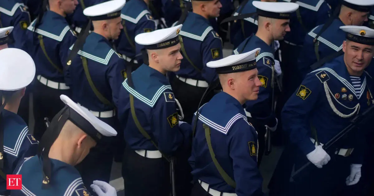 Russia shrinks Victory Day parade as Ukraine threats reshape military show amid ceasefire hopes