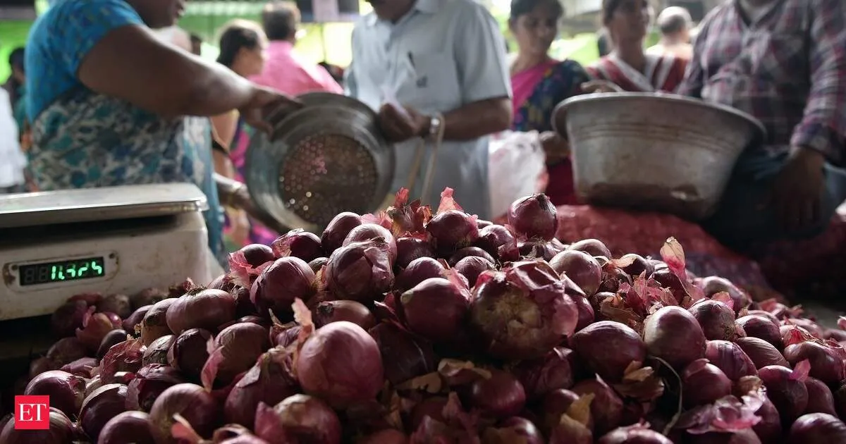 Centre to buy fresh onions at Rs 12.35 per kg to shield farmers from crashing prices