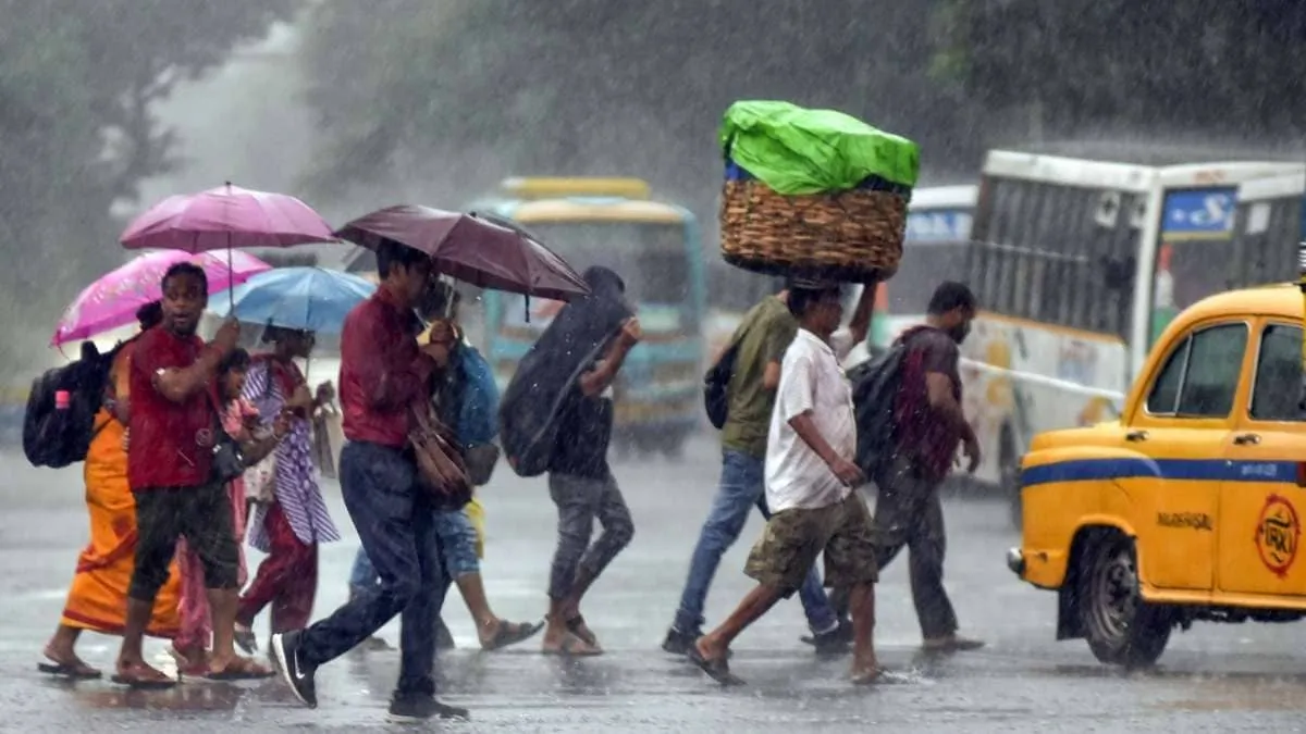 IMD Warns West Bengal Voters of Thunderstorms on Polling Day Across Key Districts