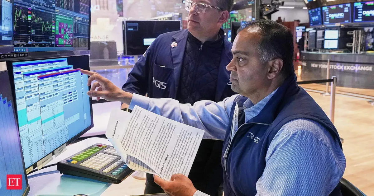 Wall Street: Will the Dow S&P and Nasdaq rebound or crash amid dollar strength and Iran ceasefire uncertainty