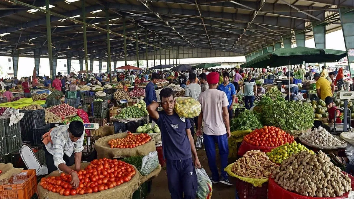 RBI signals more rate pause as inflation stays near 6% and crude prices loom