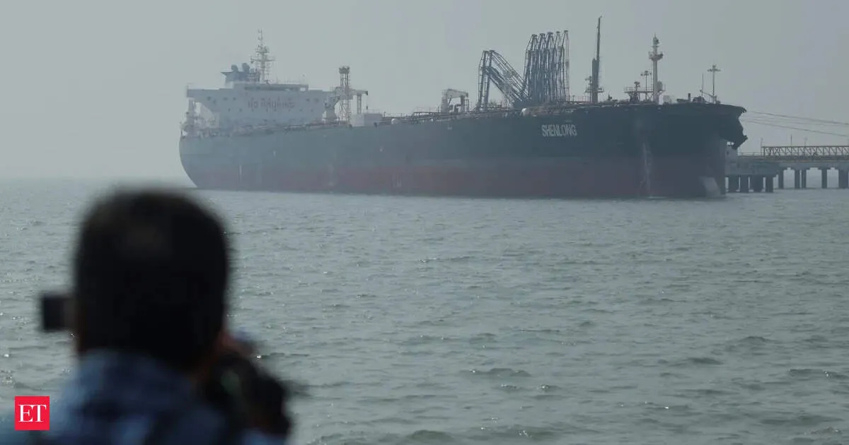 UAE and Saudi Arabia reroute around Hormuz to keep India supplied with crude