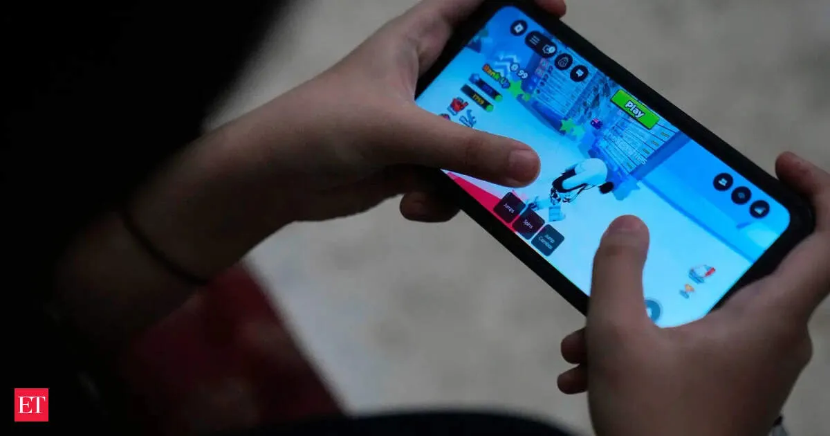 Delhi High Court orders Google and Apple to crack down on obscene porn apps