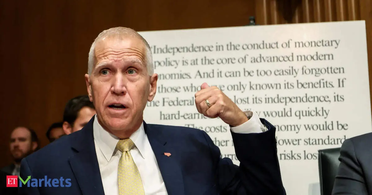 DOJ ends Powell probe and Tillis advances Warsh Fed chair pick