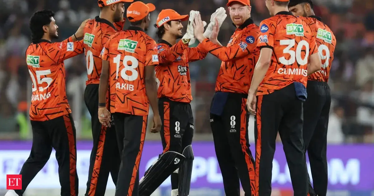 Gujarat Titans dominate Sunrisers by 82 runs and surge to IPL top spot
