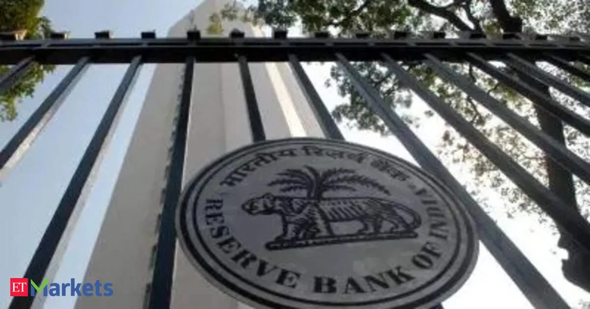 RBI sets Rs 10 crore turnover threshold for money changers to tighten forex accountability