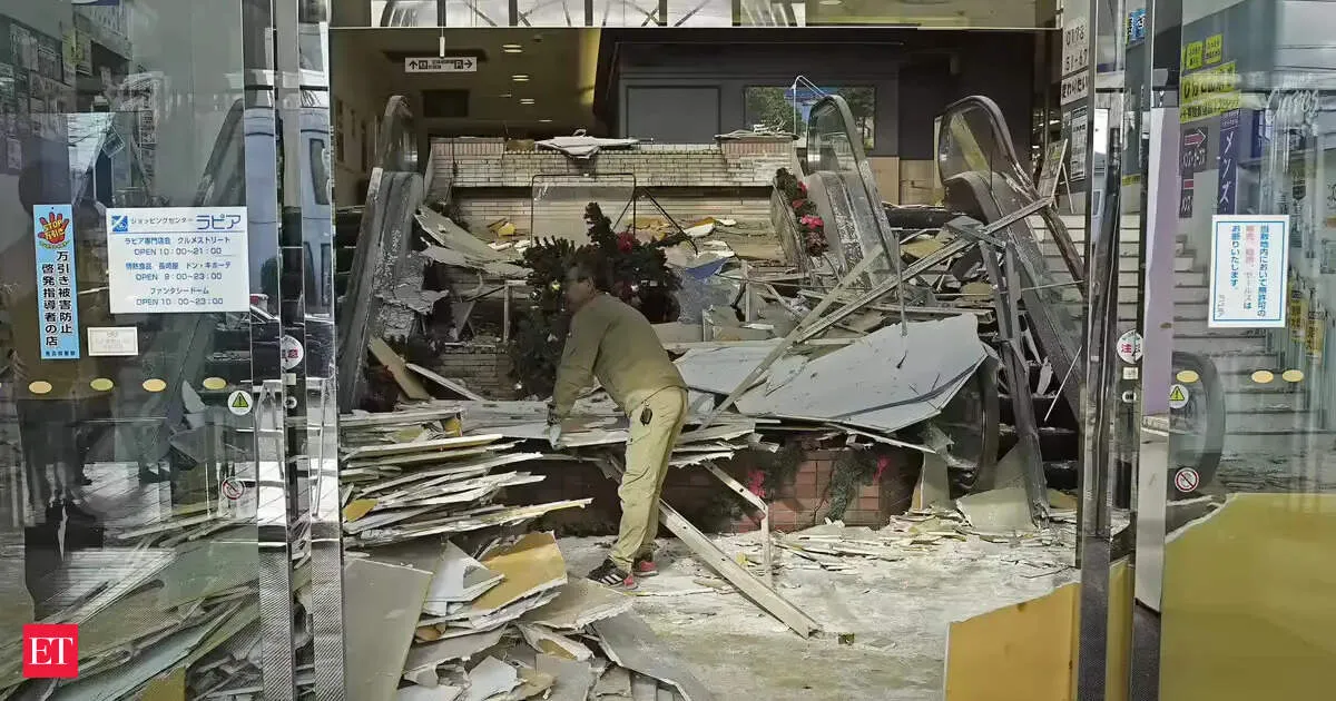 Japan lifts quake advisory after 7.7 tremor but warns a major one could still strike