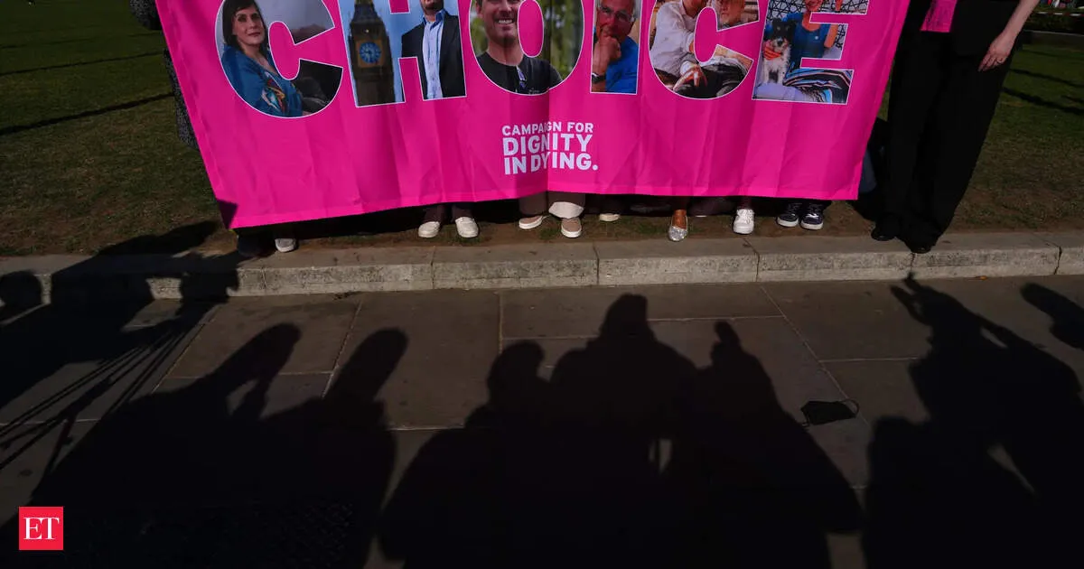 Assisted suicide law set to fall in England and Wales after Lords stall bill