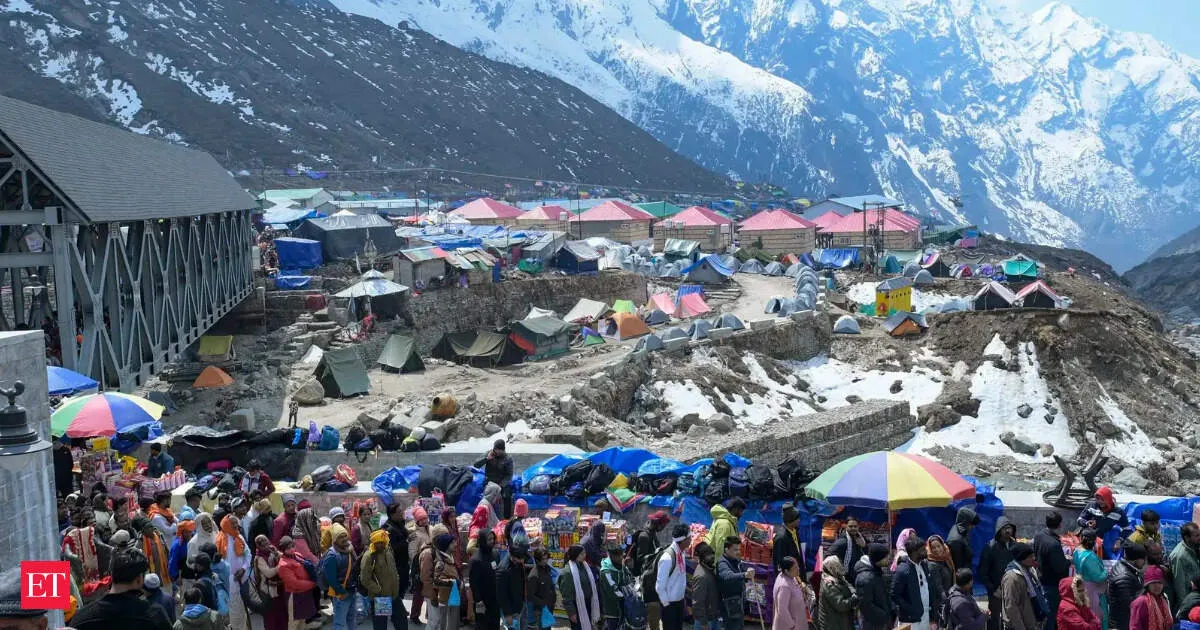 Kedarnath Yatra hits turbulence as orange alert shuts helicopters for safety across key routes