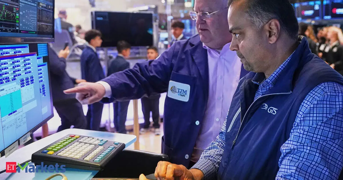 US stocks open higher again after Wall Street’s strongest month in years