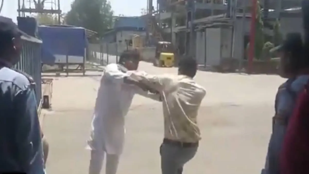 Bharuch slapgate AAP MLA Chaitar Vasava slaps kin and gets slapped back at blast site