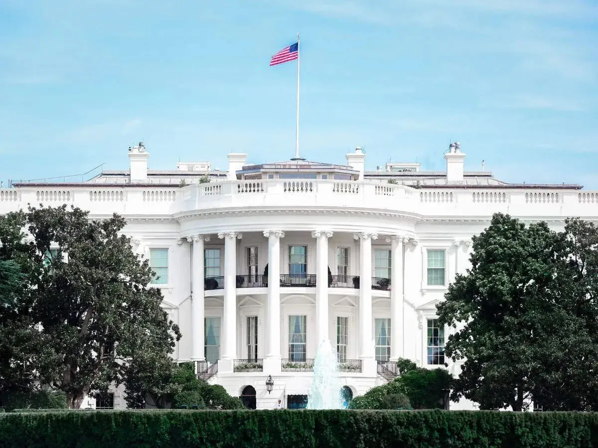 White House warns TSA and Homeland Security paychecks will run out by May