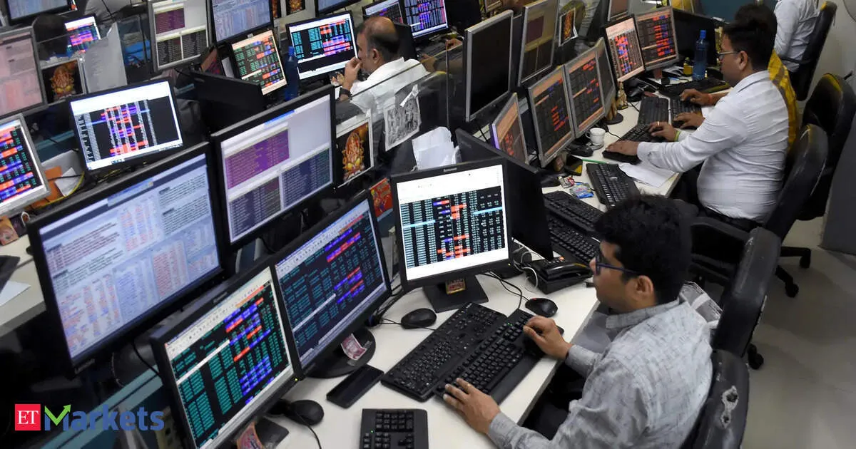 Oil price shock fuels inflation worries and weakens demand for Indian government bonds