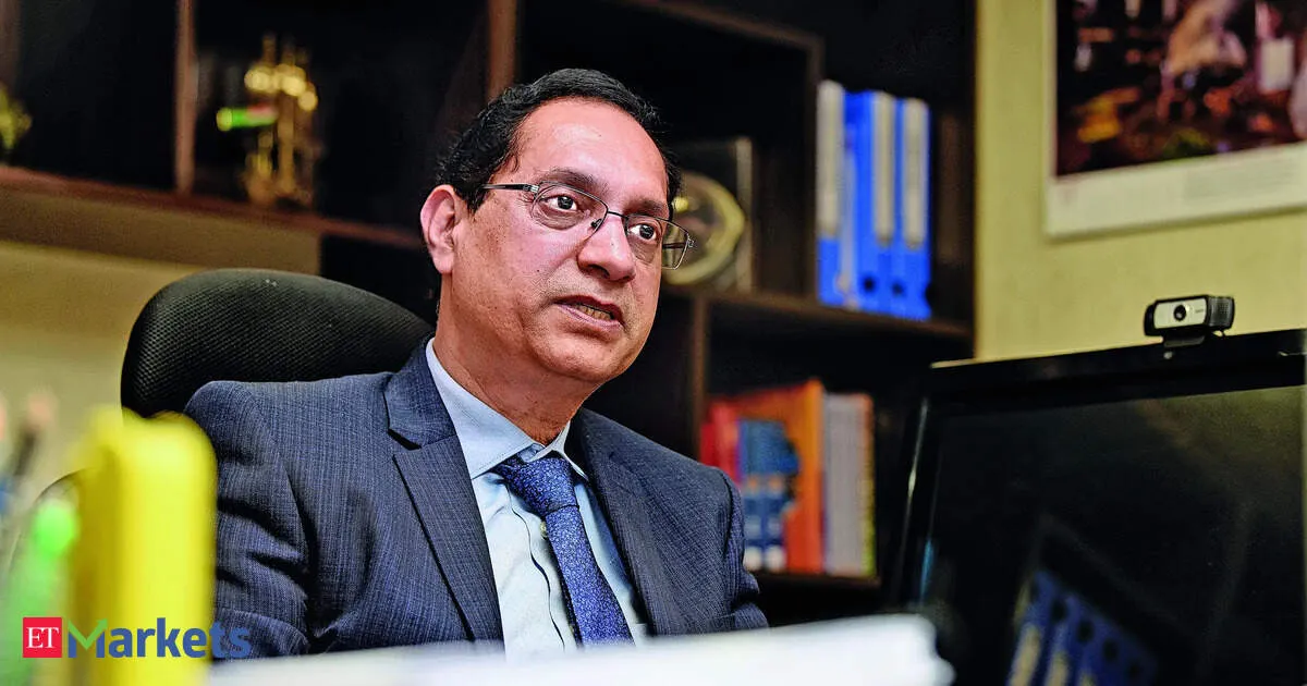 Sebi chief warns bankers and insurers against commodity trading over mounting risks