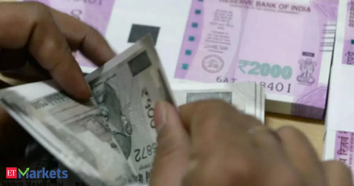 Rupee plunges past 95 per dollar marking worst annual fall in 14 years
