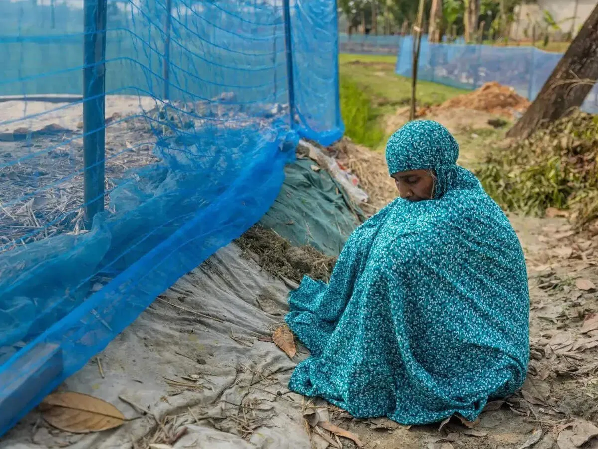 Gulf migrant workers face Iran war fears and rising costs leaving them trapped