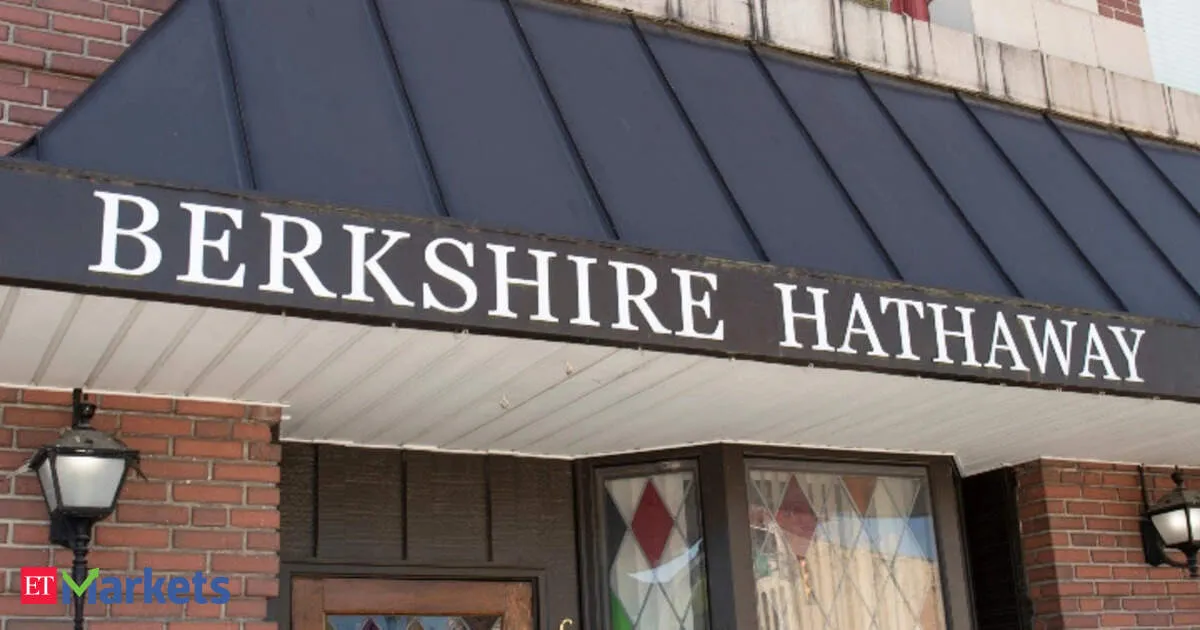Berkshire Hathaway Q1 profit rises as cash pile hits nearly 400 billion despite consumer stress