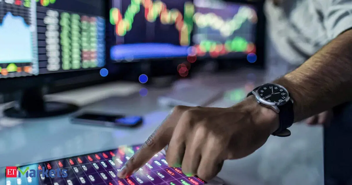 Metals and PSU banks sink markets as rupee weakens on Iran oil fears and RBI support