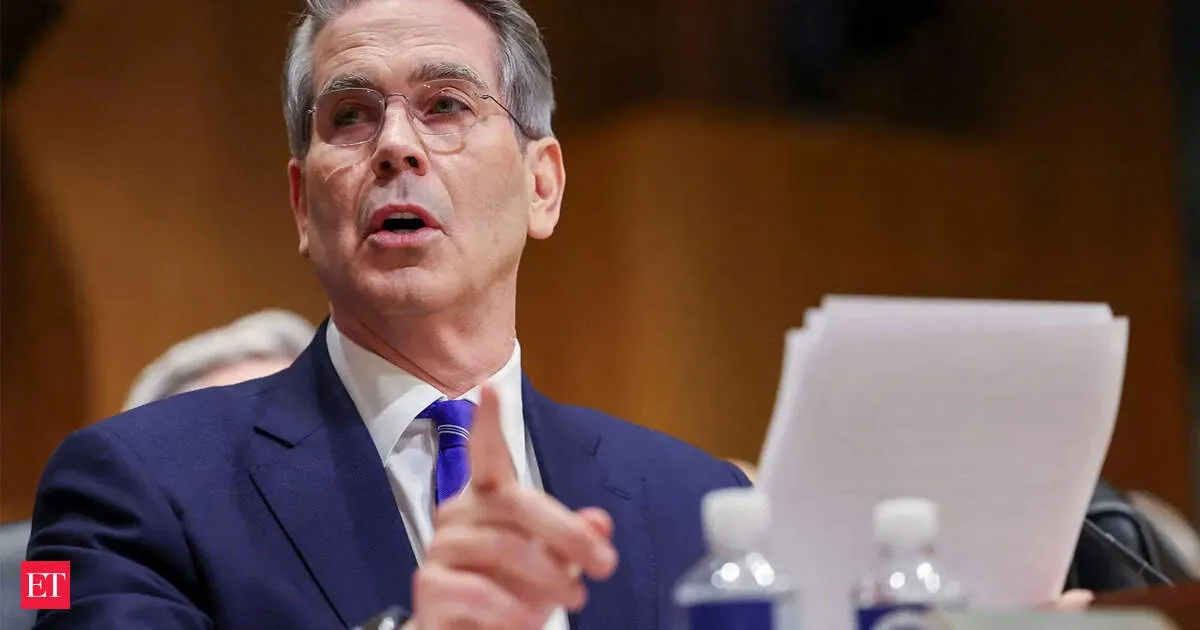 US vows to suffocate Iran leadership via economic blockade tied to military offensive says Bessent