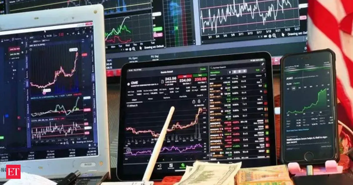 Apple shares fall in US trade as Wall Street turns cautious