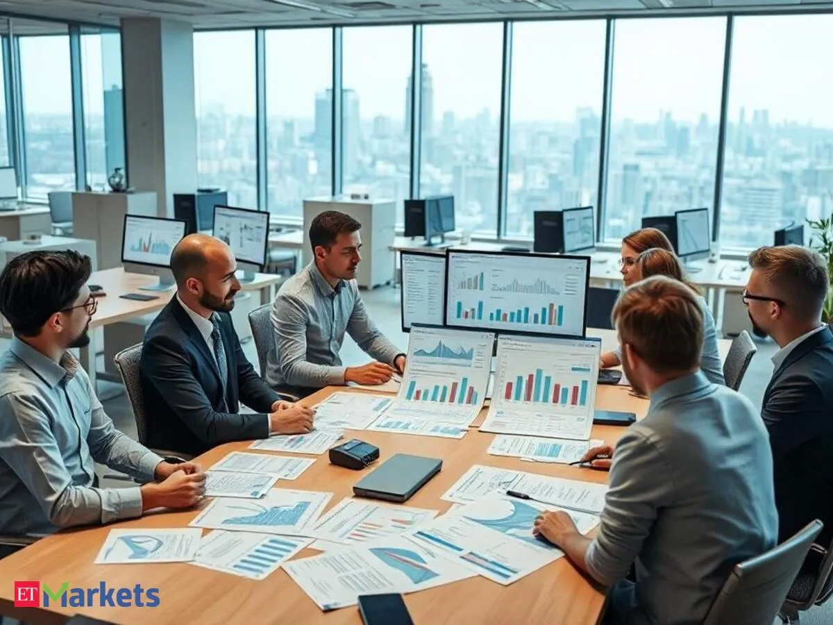 FIIs and retail investors pile into 10 smallcaps as gains soar up to 105% in CY26