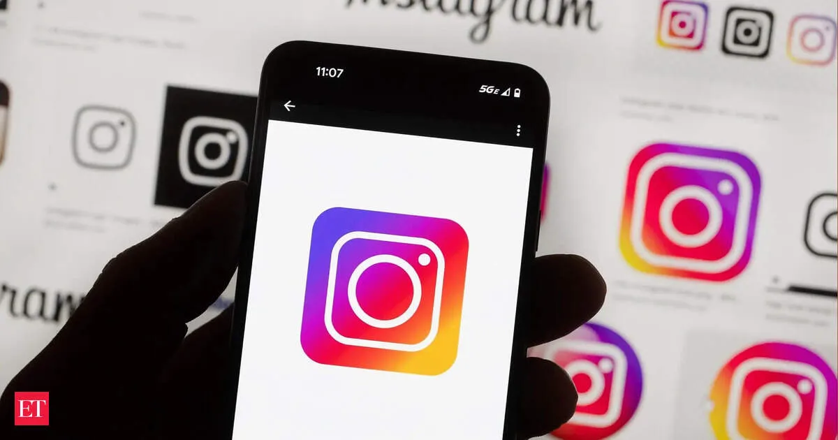 eBay outage leaves users stranded all day as support gaps push customers to Instagram