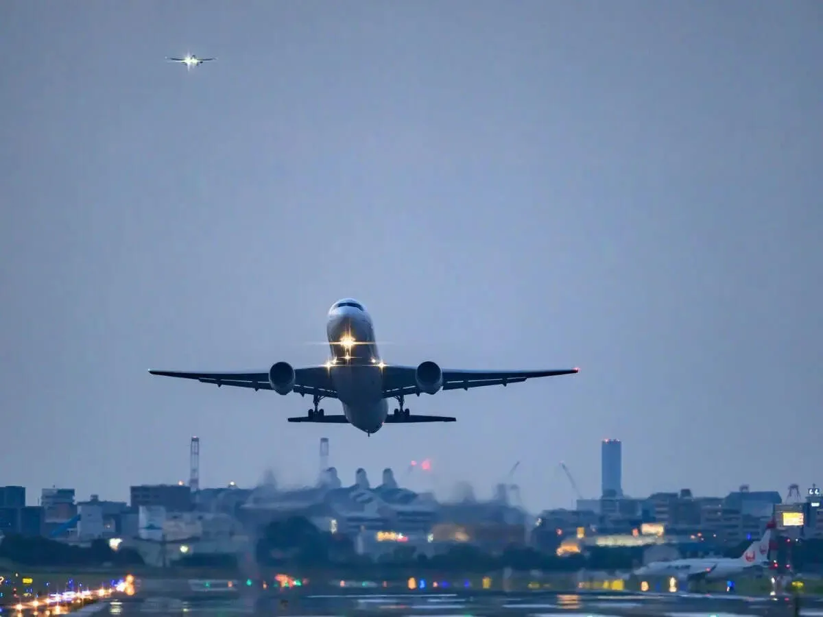 UAE tightens flight routes after Iran missile and drone attack defense, limiting access to entry exits