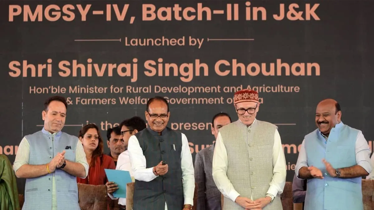 Chouhan pledges pucca homes and new roads for five lakh families in Jammu and Kashmir