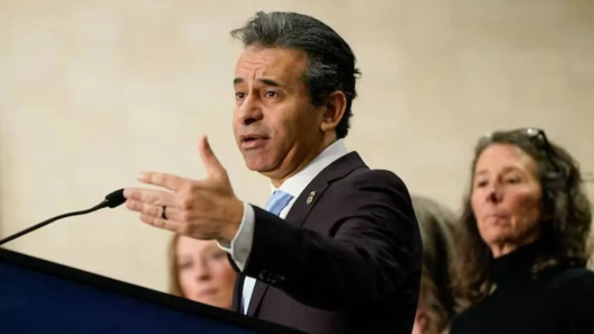 White House moves to fire FDA chief Marty Makary as acting commissioner choice emerges