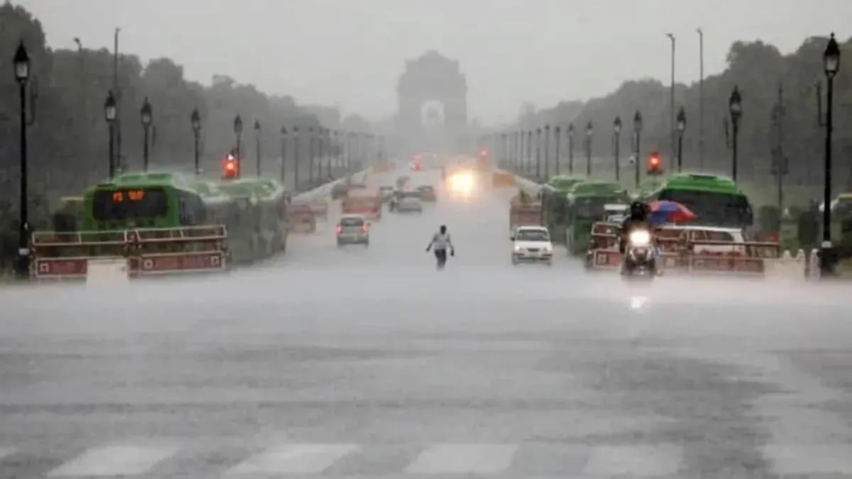 IMD Yellow Alert For Delhi NCR Thunderstorms And 50 Kph Winds Till May 6
