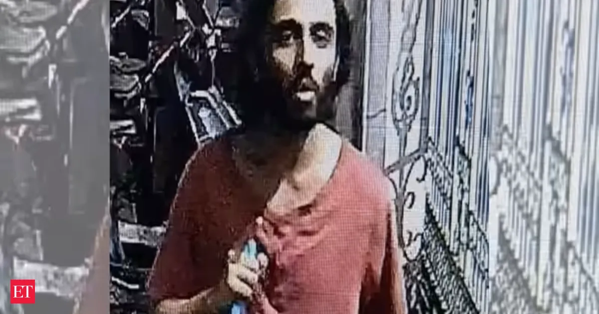 US returned science graduate stabs Mumbai guards after demanding Kalma recitation and pledging ISIS