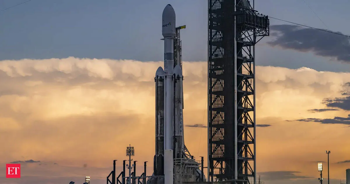 SpaceX Falcon Heavy launch delayed minutes before liftoff due to bad weather on ViaSat 3 F3 mission