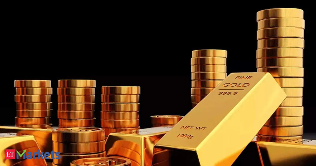 Gold slips toward weekly loss as oil inflates fears and traders track Trump Xi summit