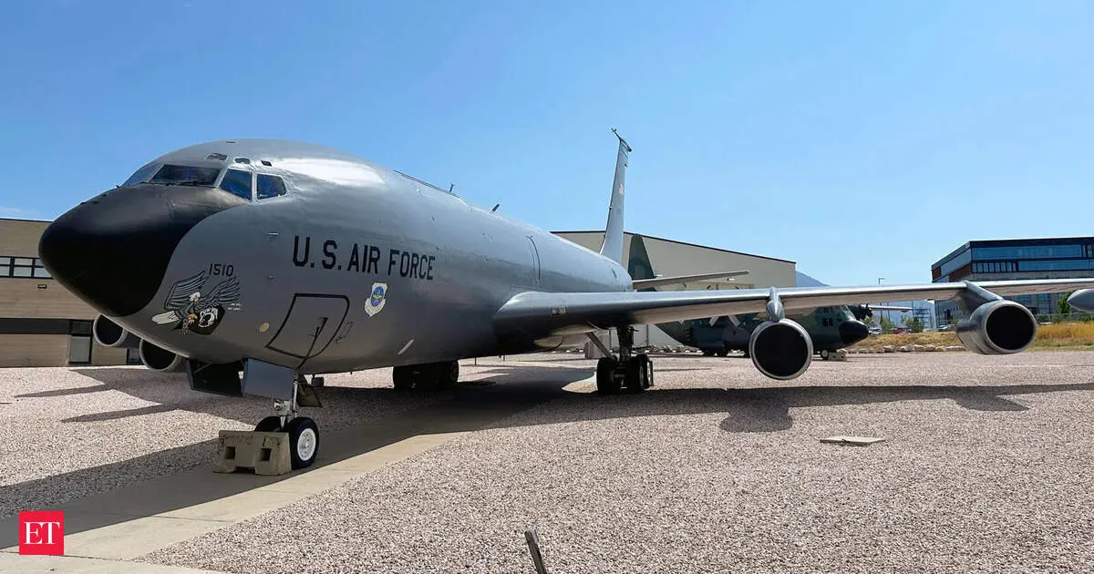 KC-135 vanishes after 7700 distress code over Qatar leaving no wreckage and no CENTCOM response