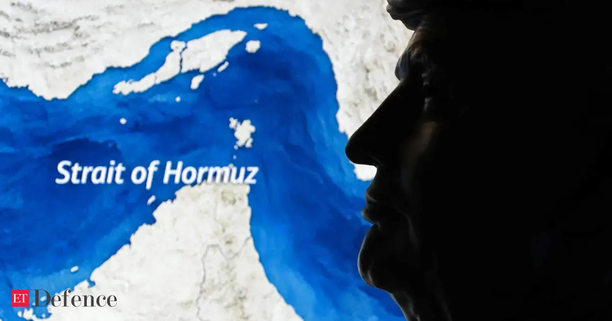 Trump aides plot short powerful action near Hormuz as Iran nuclear talks stall