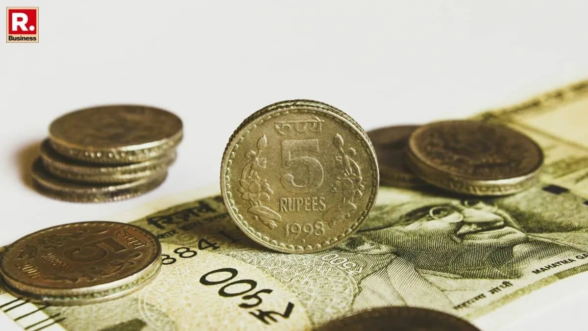 Rupee Hits Record Low 95.74 as Trump Rejects Iran Deal and Oil Fears Rise