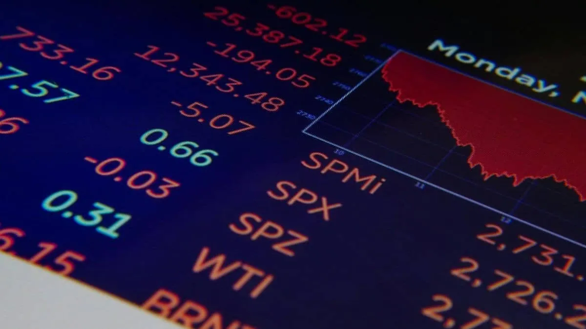 Asian Markets Slide as Oil Jumps to Four Year High on Iran Strike Fears
