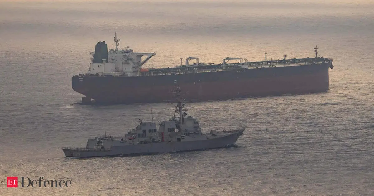 Iran warns of decisive response if US tightens blockade and piracy pressure in Gulf Strait of Hormuz