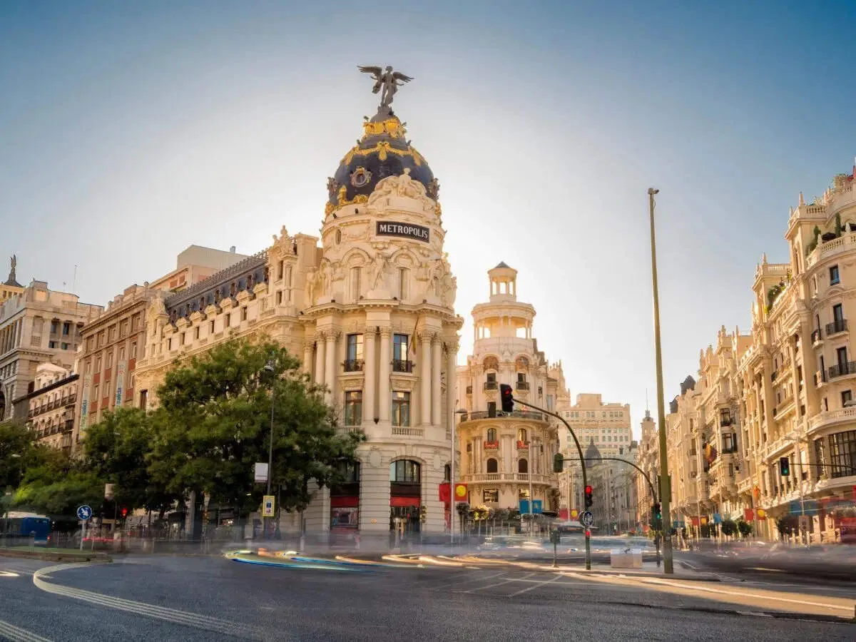 Spain launches mass legalization for undocumented migrants with swift eligibility rules