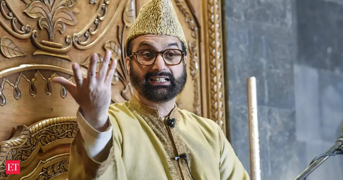 Mirwaiz backs drug crackdown but blasts policymakers with a law and order prism warning